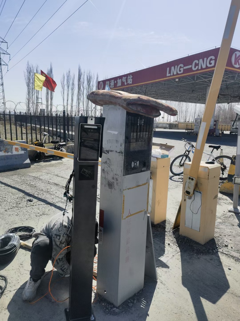 ���l܇�v�R�e���b