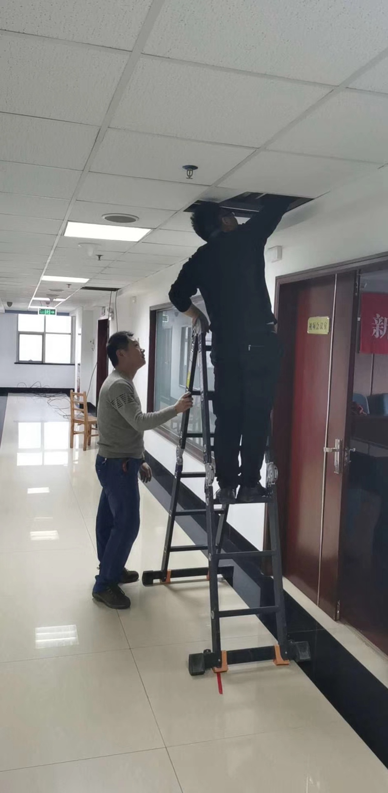 �T�����b