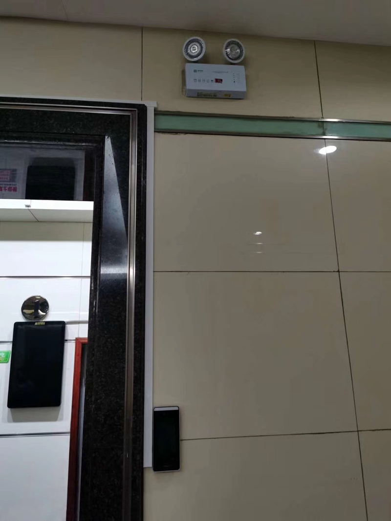 �T�����b