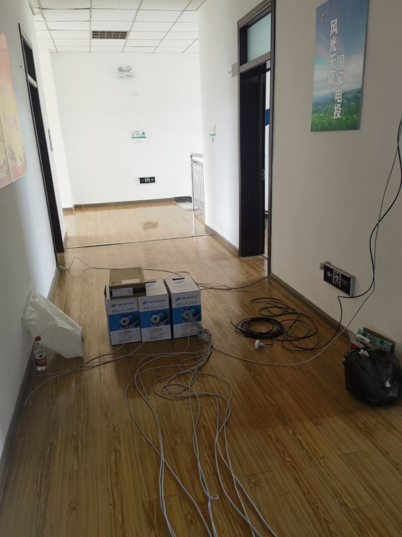 �W�j����